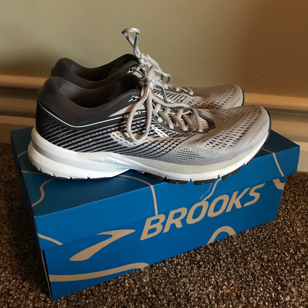 Brooks Launch 5's